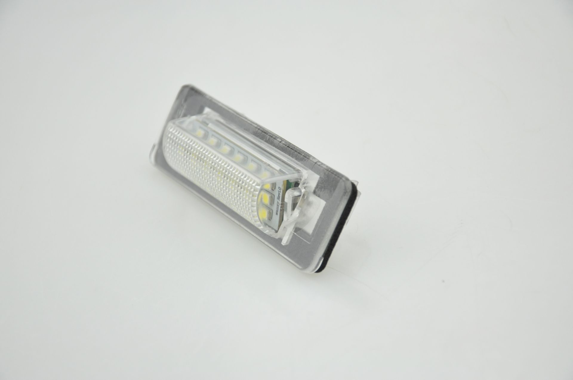 products/788/svetlo tablice w210.jpg - LED SIJALICE ZA OSVETLJENJE TABLICE - MERCEDES 030209 - Xenon Svetla Beograd